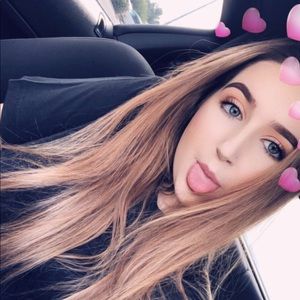 Meet your Posher, Casey